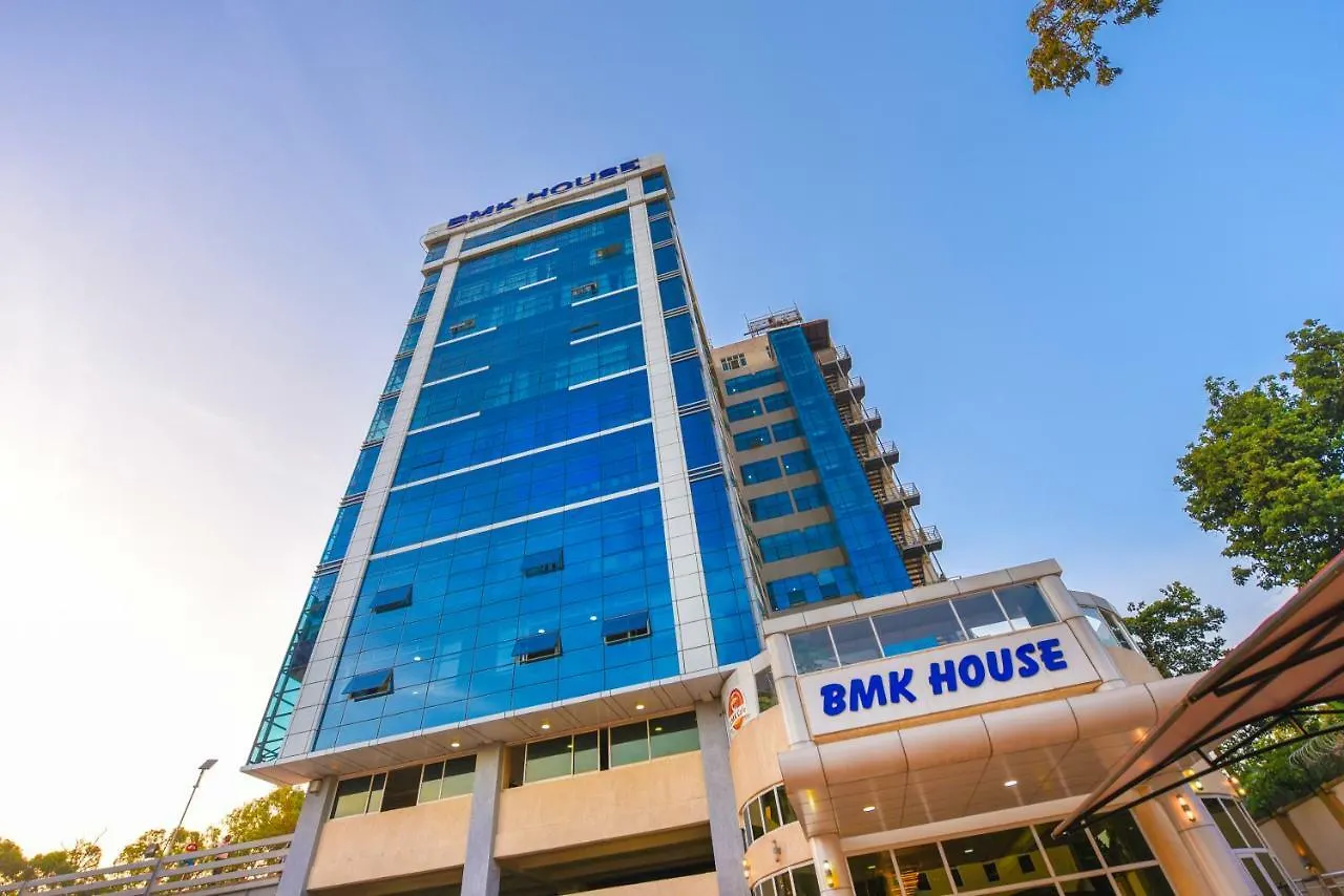 Bmk House Apartments Kampala 0*,